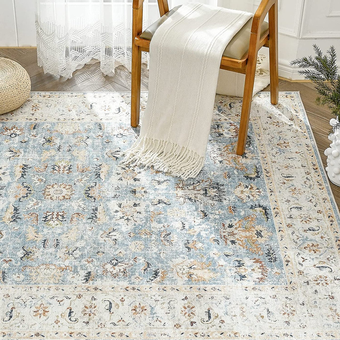 Jinchan Floral Distressed Vintage Blue Foldable Area Rug