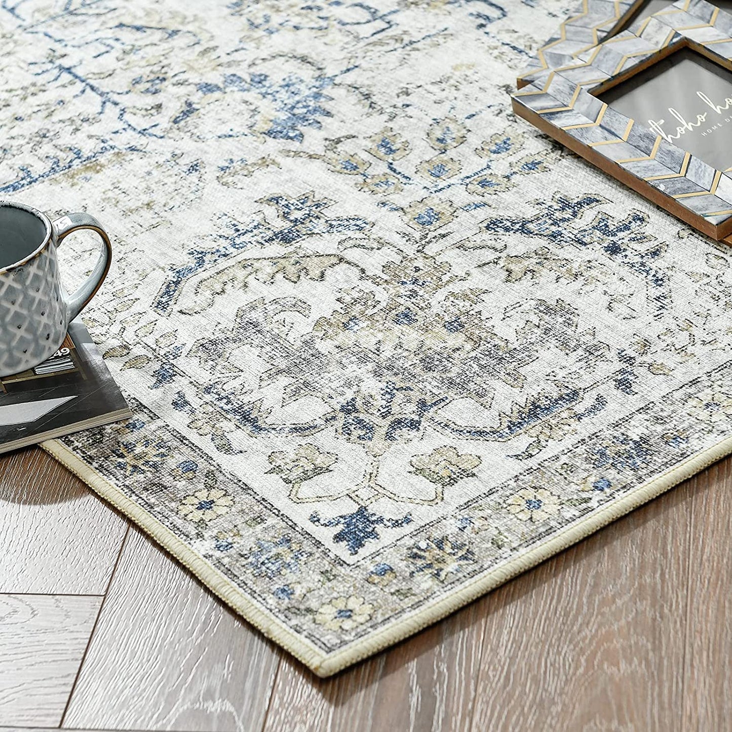 Jinchan Floral Distressed Vintage Persian Grey Foldable Area Rug