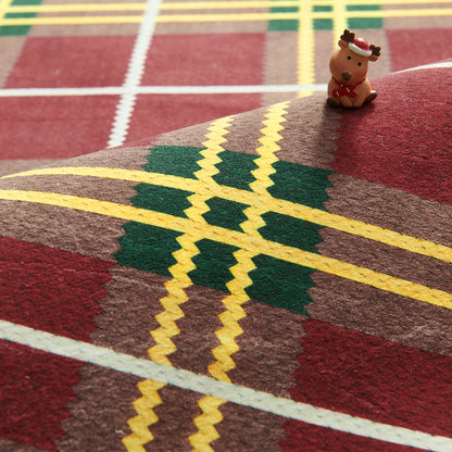 RUGKING Plaid Christmas Rug for Entryway Kitchen Holiday Rug for Porch Bathroom Christmas Classic Tartan Printed Winter Xmas Decor Washable Doormat for Bedroom Non Slip